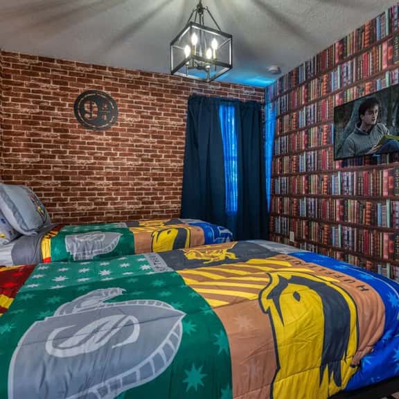 New villa with Harry Potter and Mickey bedrooms - Image 1