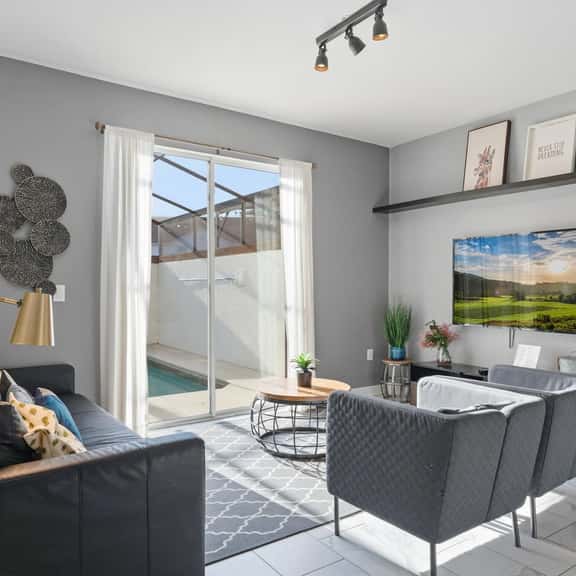Relaxing 4BR Villa with Pool in Champions Gate - Image 1