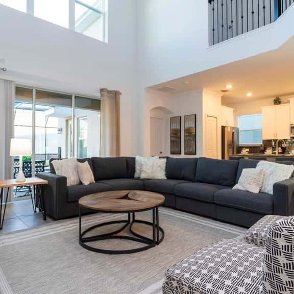 Spacious & Comfy Retreat, Prime Location, Amazing - Image 1