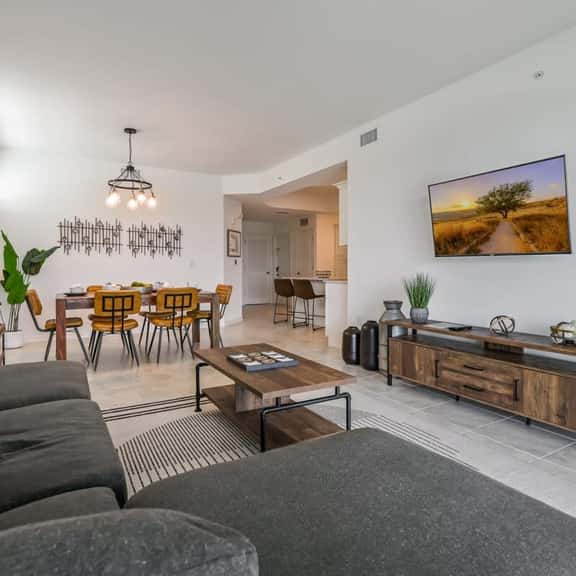 Spacious 3-BR Retreat, Beautiful, Prime Location - Image 1