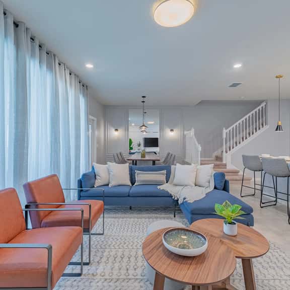 Stylish 5BR Retreat with Pool Near Disney - Image 1