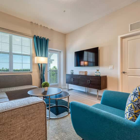Cozy 2BR condo, Comfort and Prime Location - Image 1
