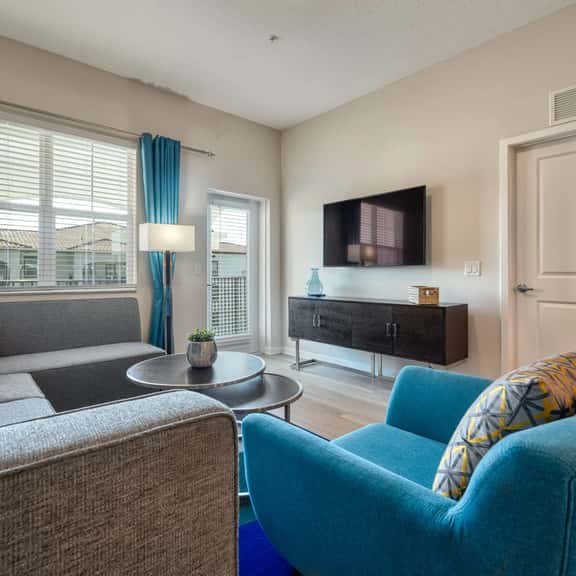 3BR Condo, Amazing Orlando Location, Sleeps 6 - Image 1