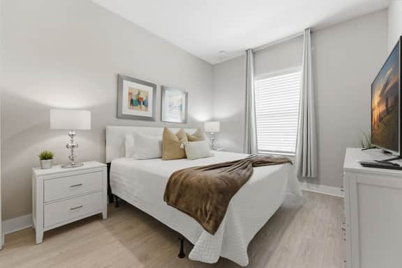 4 Suites, Private Jacuzzi & Prime Location