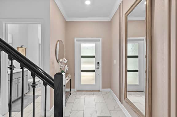 Adorable 4BR home, Cute Mickey Tangled Rooms