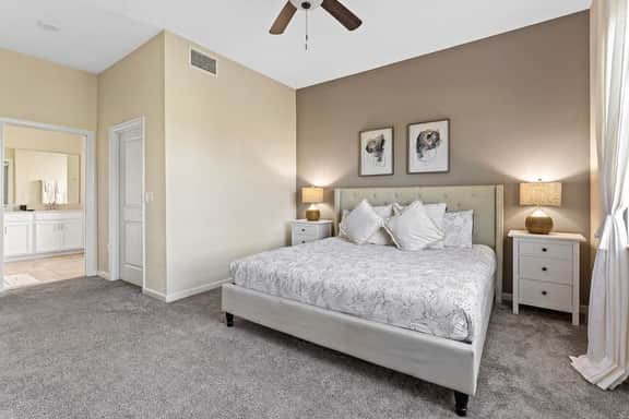 Amazing 2BR Apartment at Champions Gate