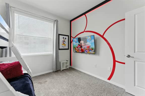 Beautiful Lakeview Retreat Near Disney