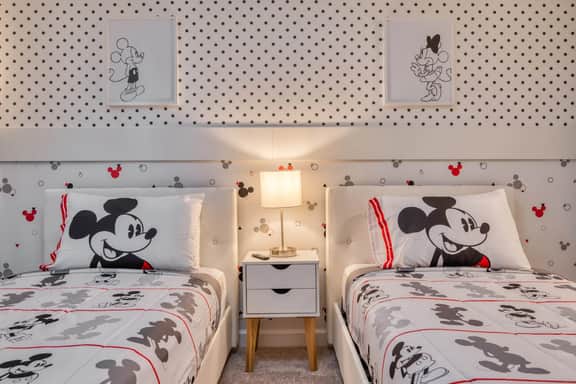 Brand new vacation villa by Disney - Image 4