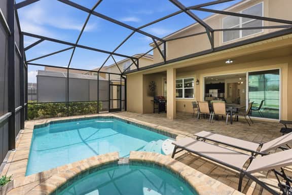 Chic 4BR with Pool, Game Room & Mickey Rooms