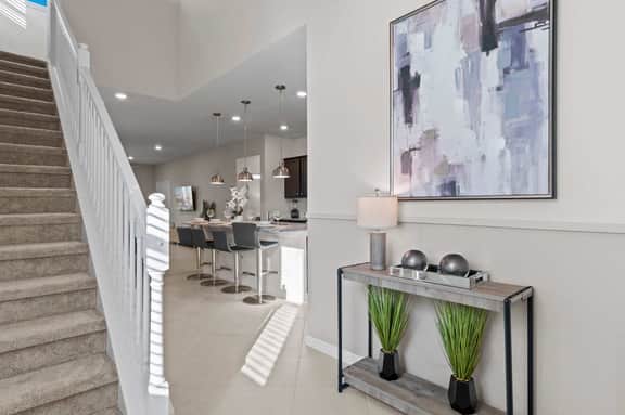 Chic 7Bed with private pool, theme bedrooms