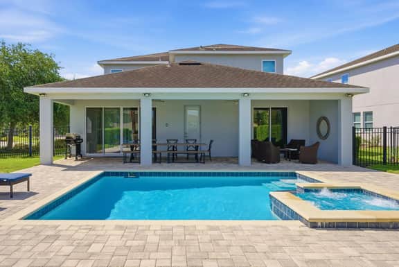 Chic 8BR All Suites with Pool and Game Room