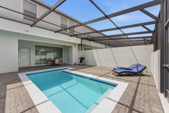 Cozy and Spacious 5BR with Pool Near Disney Parks