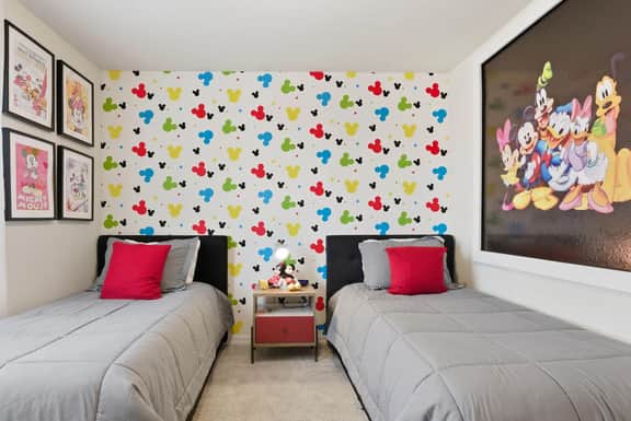 Cozy and Spacious 5BR with Pool Near Disney Parks