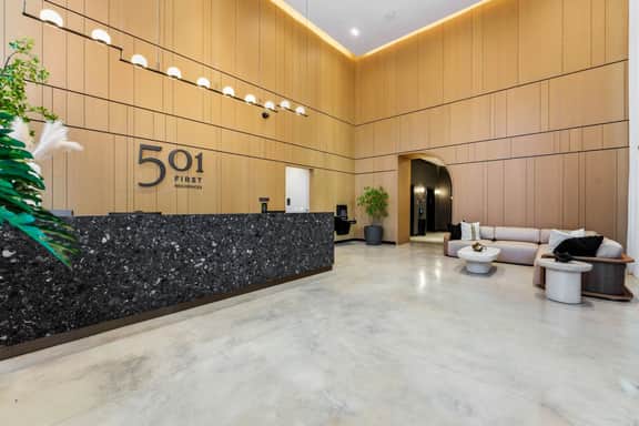 Downtown Miami Studio with Premium Amenities