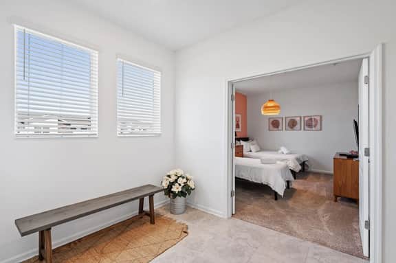 Elegant and Spacious 3 Bed Condo at Champions Gate