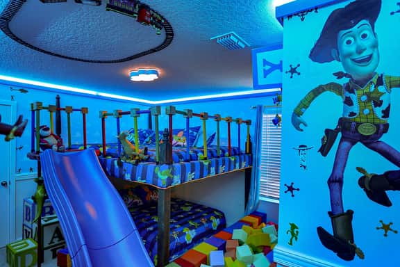Epic 10BR Solara Retreat, Themed Fun & Pool