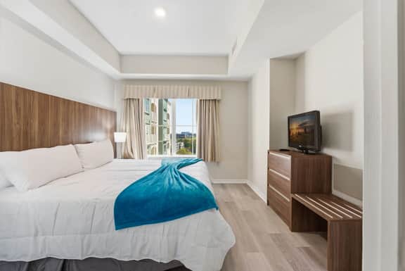 Family 2-Bedroom Suite in Prime Orlando Location