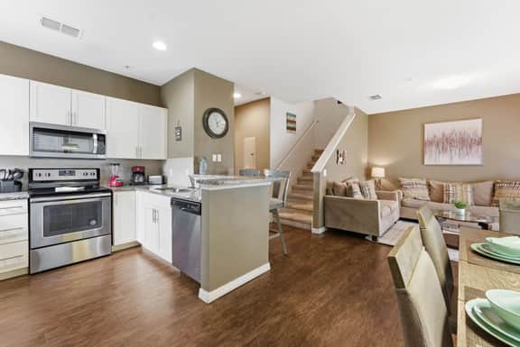 Family 4BR Stay Near Orlando Parks
