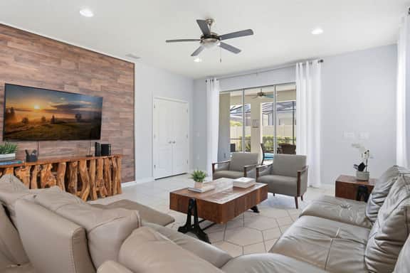 Family 6BR Home, Pool & Game Room