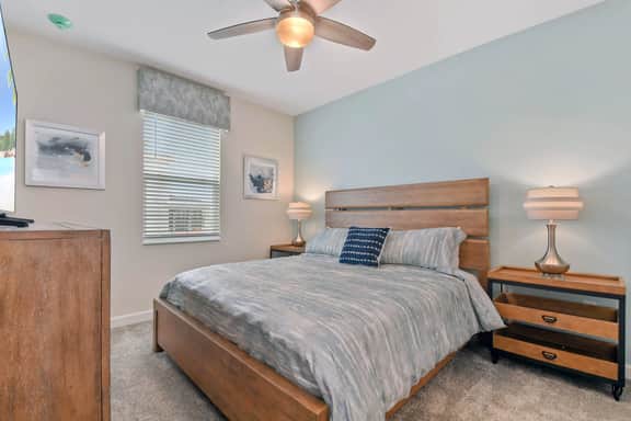 9BR Family Retreat, Private Pool, Storey Lake