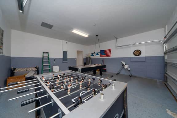 Lakeview 7BR Getaway, Pool, Great Location