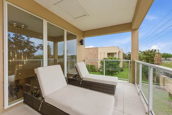 Magic Village 4BR, Spacious and Stylish