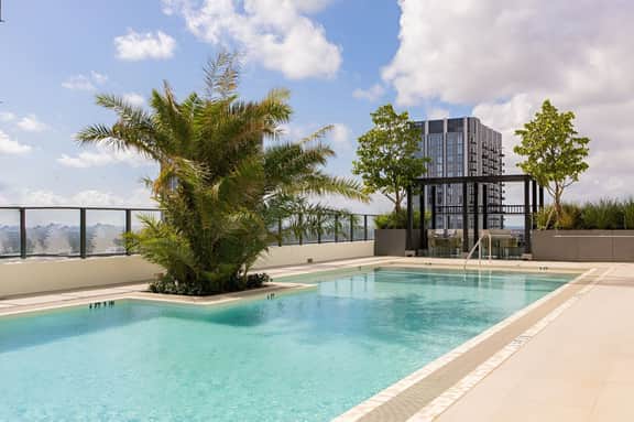 Miami 1BR Getaway for 4 Guests at The Crosby