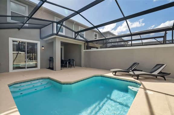 Relaxing Getaway Near Disney with Pool & Themed Rooms