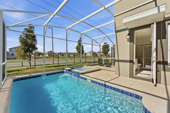 Spacious 5BR Home with Pool near Disney