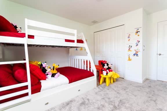 Stylish & Fun Retreat, Pool, Themed Rooms
