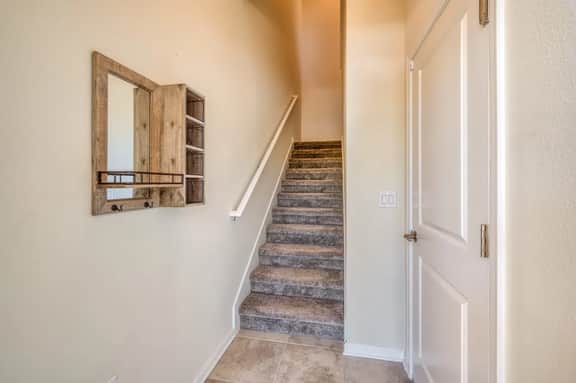 Stylish 3BR Condo, Spacious with Mickey Theme