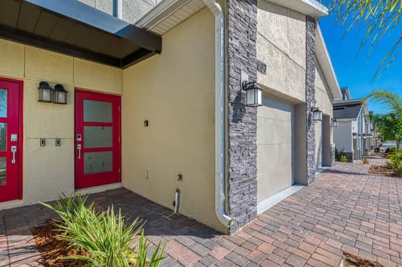 Stylish 3BR Condo, Spacious with Mickey Theme