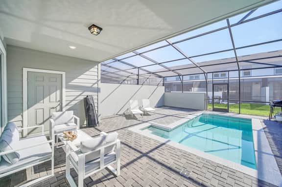 Stylish 5BR Home with Mickey & Cars Rooms