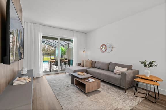 Trendy Home 15 Min from Disney Magic