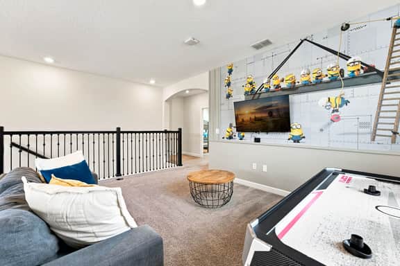 5BR Home, Private Pool, Chic Decor, Themed Rooms