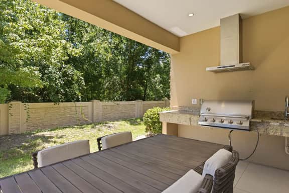 Stylish 4 Ensuite Home Near Disney, free BBQ grill