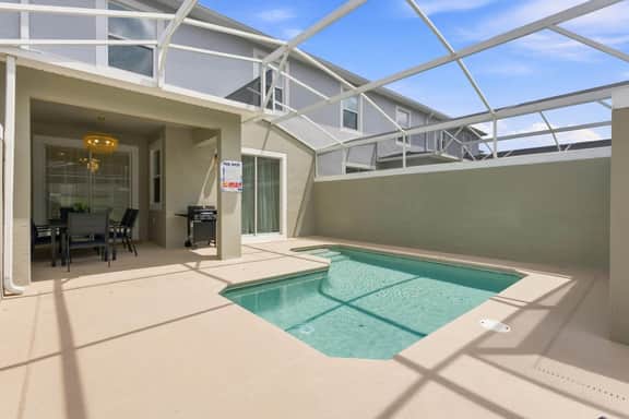 Themed Disney Getaway, Pool & Amazing Location - Image 2