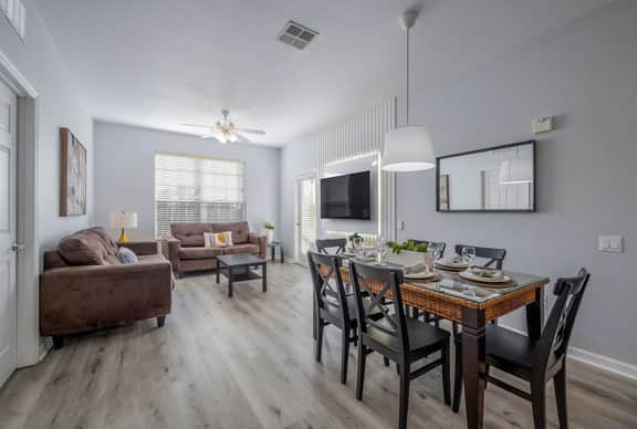 Spacious 3BR in Prime Orlando Location - Image 2