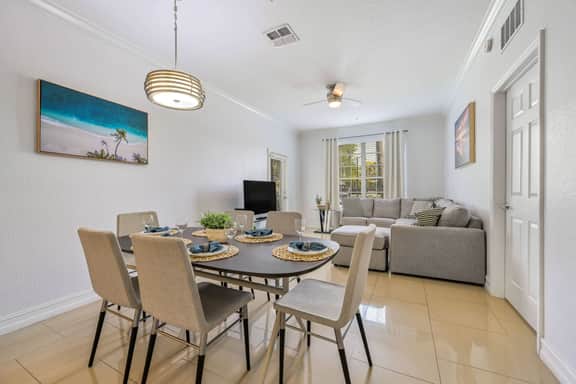 Orlando at Your Doorstep, 3BR condo, Sleeps 8 - Image 2