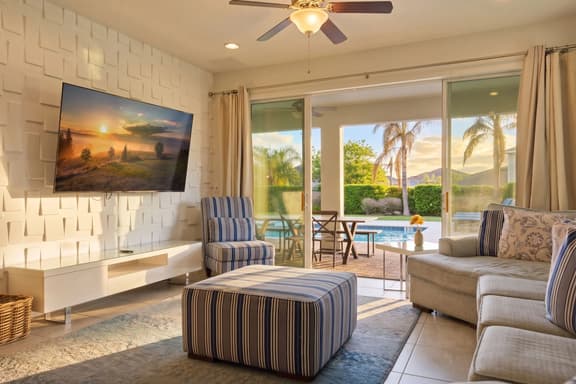 Chic 8BR All Suites with Pool and Game Room
