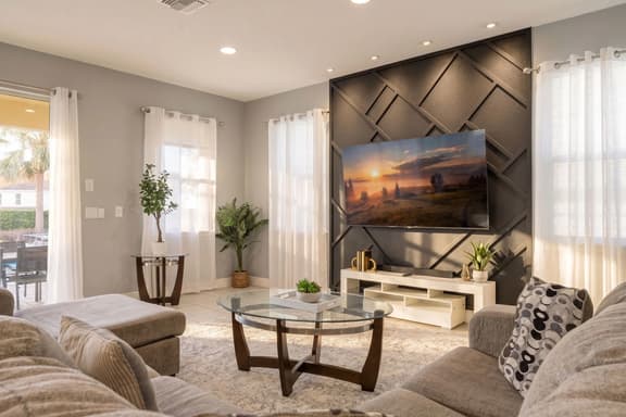 Family 5BR Retreat with Pool and Themed Bedrooms