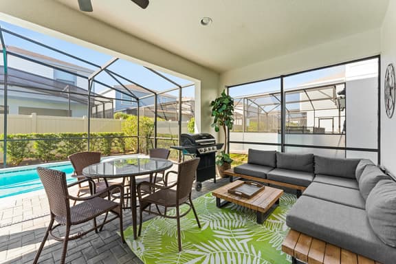 Family 6BR Home, Pool & Game Room
