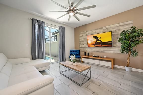 Magical Retreat, Spacious villa 10 min from Disney