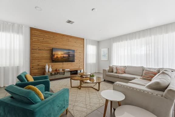 Upscale 9BR Stay with Pool and Themed Rooms